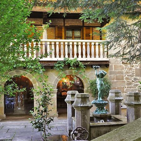Palacio De Trasvilla Escobedo Eksteriør bilde